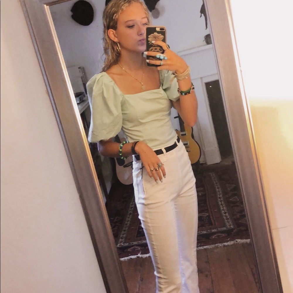 Meet your Posher, Lily